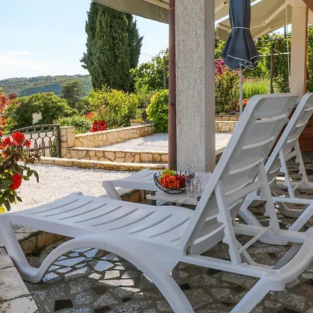 Gorgeous In With Kitchen Apartment Rabac