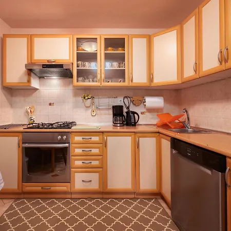 Gorgeous In With Kitchen